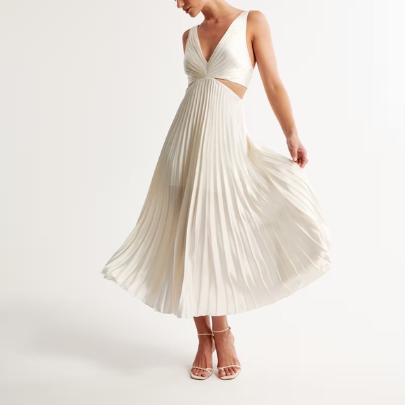 Abercrombie & fitch white pleated silk gown - Picture 1 of 6